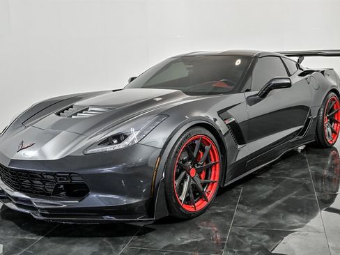 Used 2017 Chevrolet Corvette Z06 RWD image 5