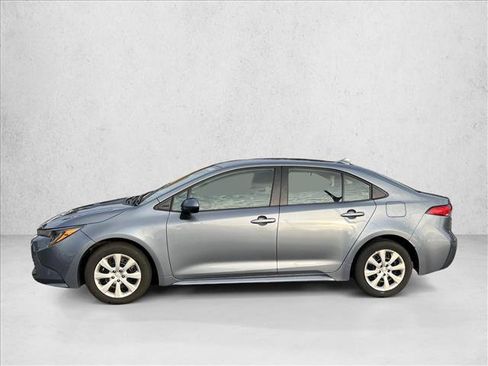 Certified 2025 Toyota Corolla LE image 8