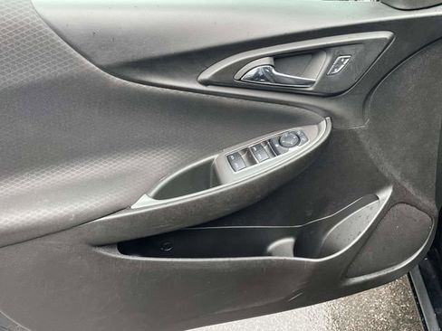 Used 2025 Chevrolet Malibu LT FWD image 9