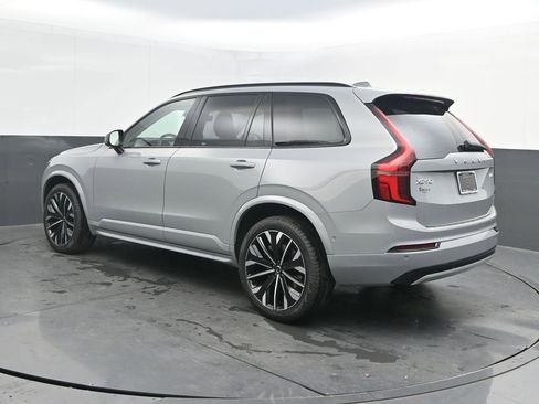 New 2026 Volvo XC90 B6 Ultra w/ Lounge Package AWD/4WD image 3