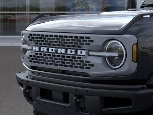 New 2026 Ford Bronco Badlands AWD/4WD image 19