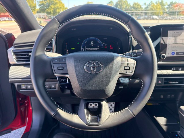 Used 2026 Toyota Camry SE FWD image 29