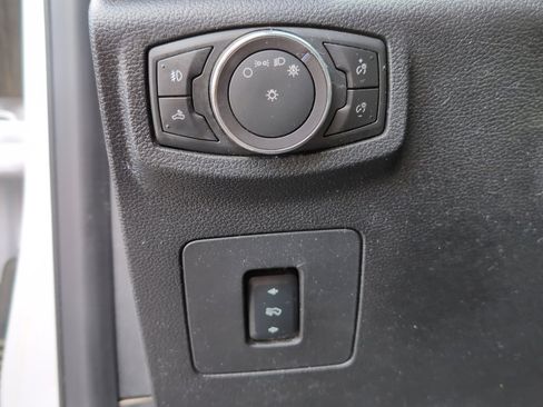 Used 2017 Ford F150 XLT w/ Equipment Group 302A Luxury image 14