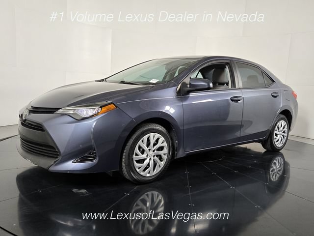 Used 2017 Toyota Corolla LE FWD image 2