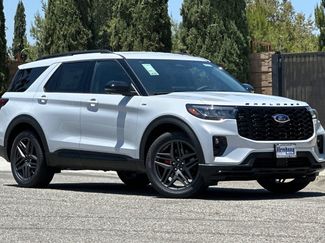 New 2026 Ford Explorer ST-Line w/ ST-Line Street Pack RWD video 2