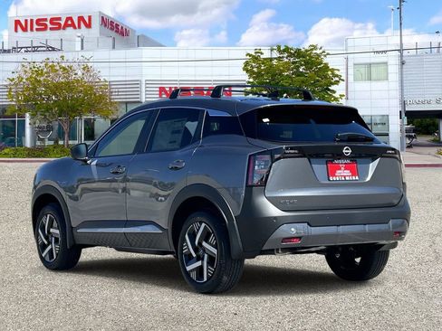 New 2026 Nissan Kicks SV w/ Charging Package image 2