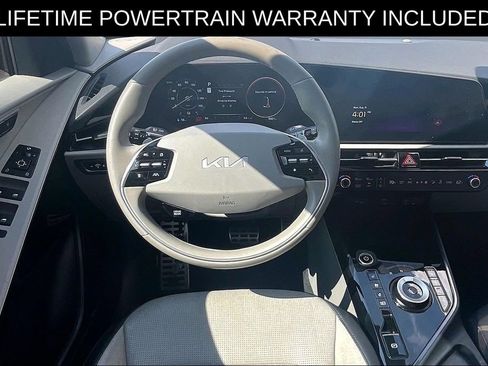 Used 2023 Kia Niro Wave FWD image 6