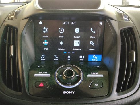 Used 2019 Ford Escape Titanium image 25