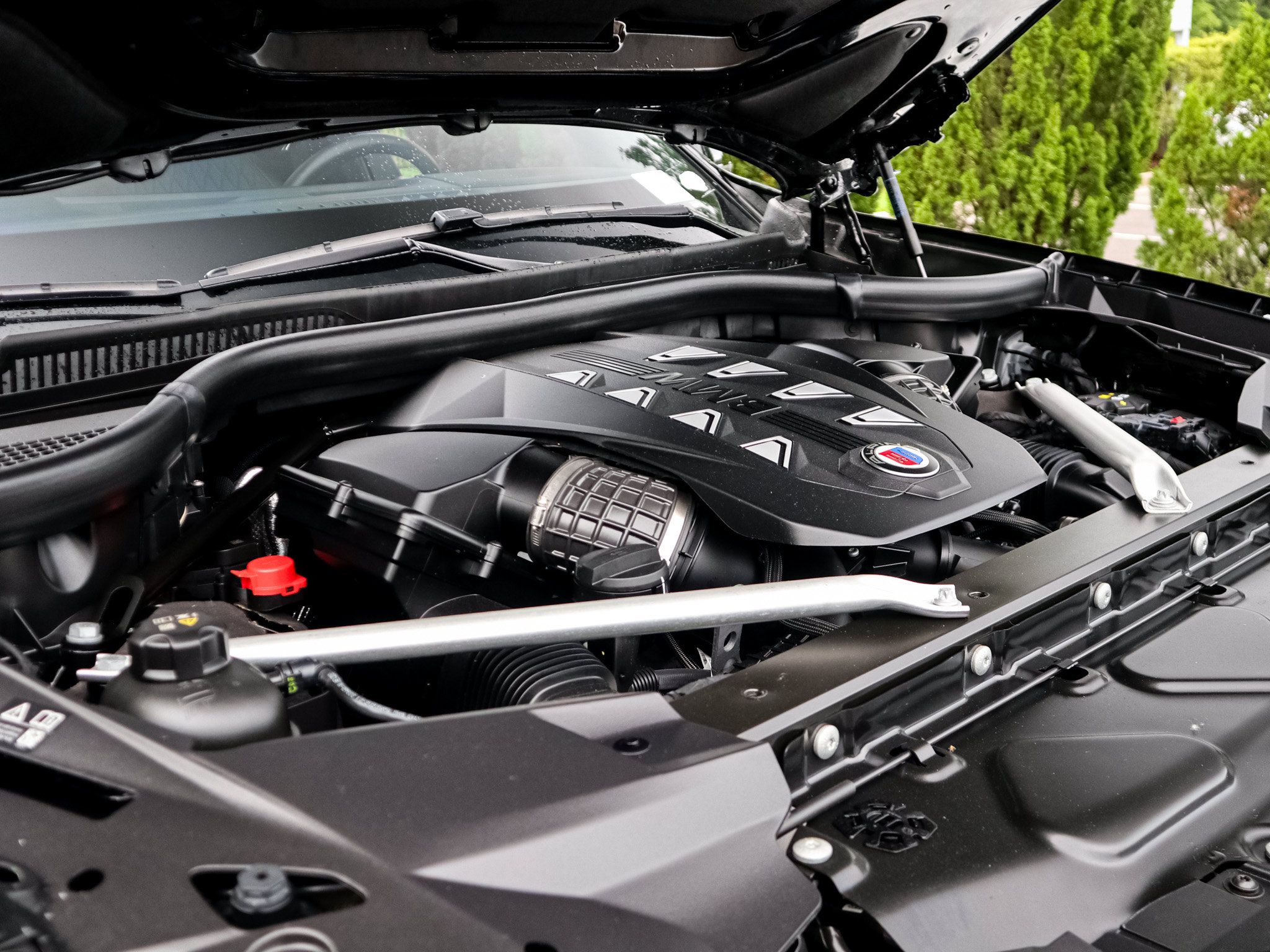 Used 2025 BMW ALPINA XB7 AWD/4WD image 35