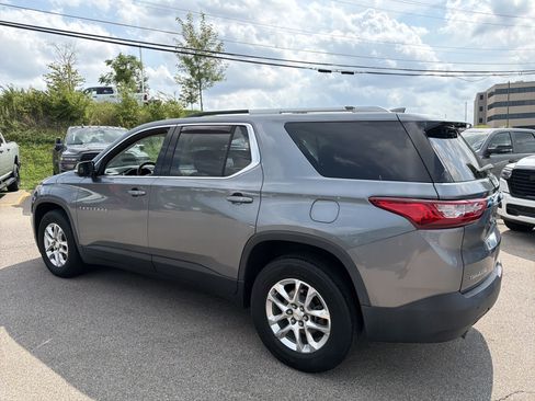 Used 2018 Chevrolet Traverse LT FWD image 6