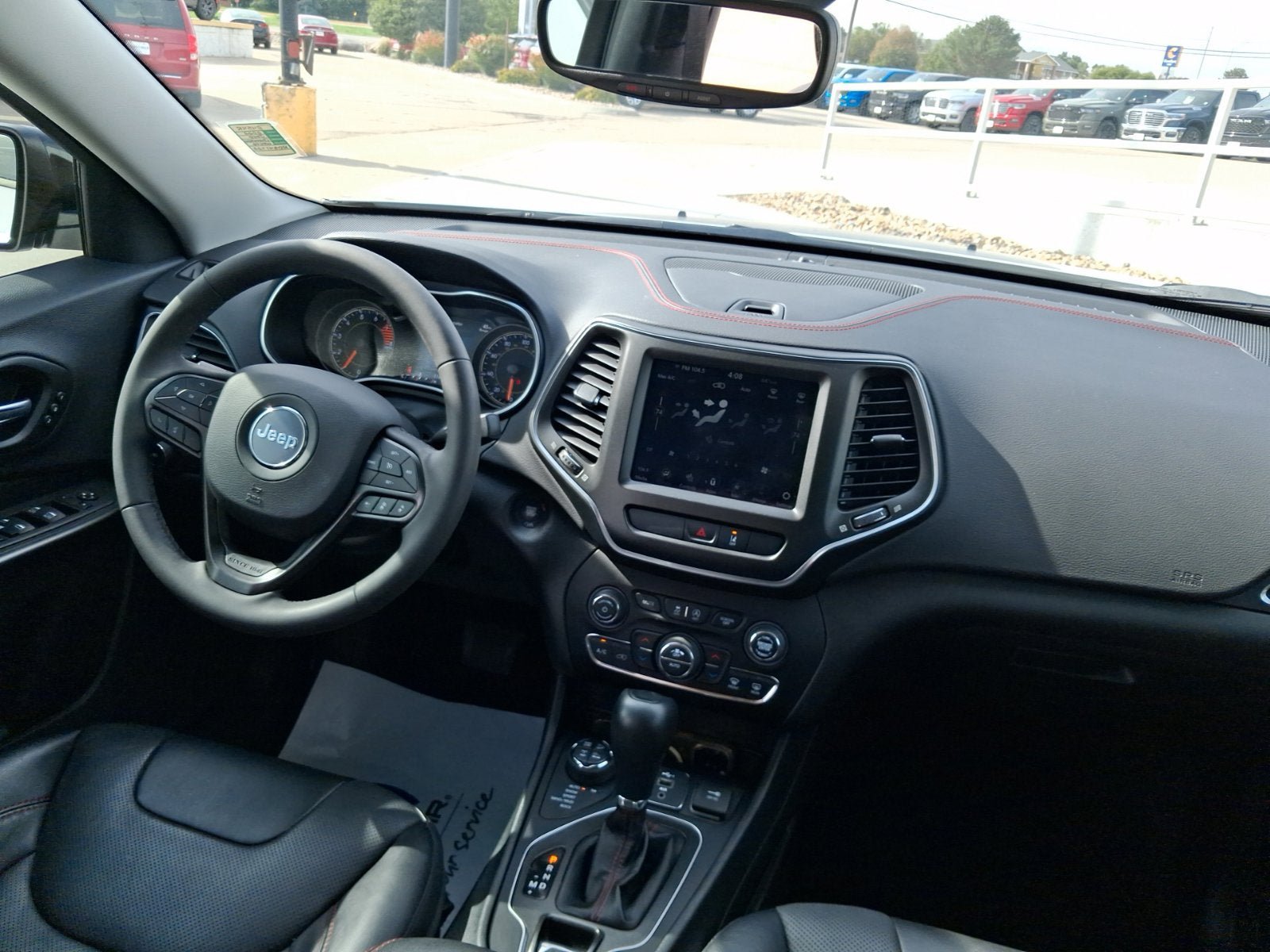 Used 2022 Jeep Cherokee Trailhawk w/ Sound & Nav Group AWD/4WD image 14
