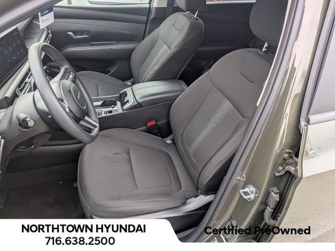 Certified 2025 Hyundai Tucson SEL image 9