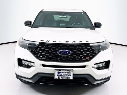 Used 2022 Ford Explorer ST w/ Equipment Group 401A image 2