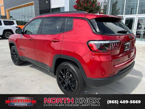 New 2026 Jeep Compass Latitude AWD/4WD image 16