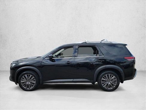 Used 2024 Nissan Pathfinder SL w/ SL Premium Package image 8