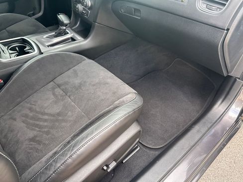 Used 2023 Dodge Charger Scat Pack w/ Plus Group RWD image 39