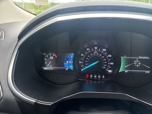 Used 2019 Ford Edge Titanium w/ Equipment Group 301A FWD image 16