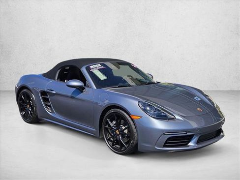Used 2025 Porsche 718 Boxster RWD image 3
