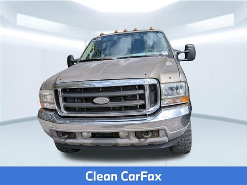 Used 2002 Ford F250 XL image 2