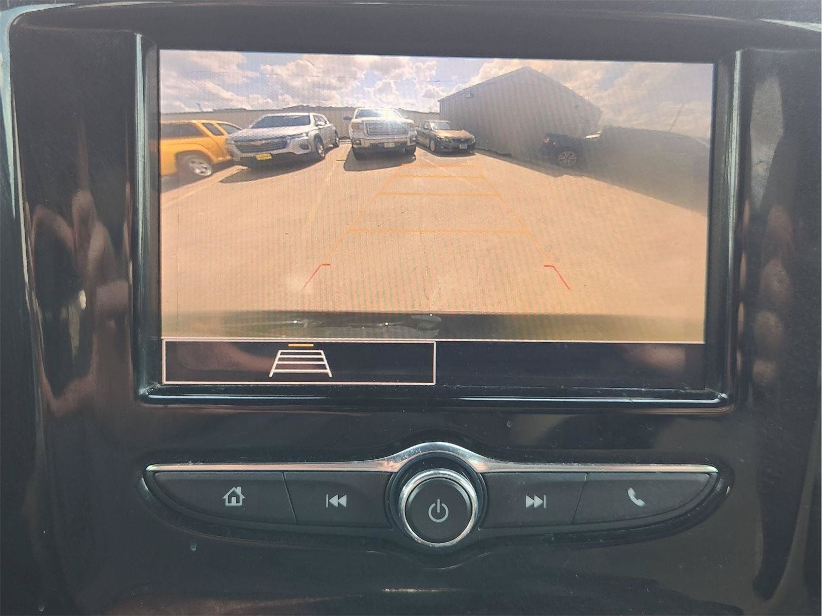 Certified 2022 Chevrolet Traverse LS w/ Midnight/Sport Edition FWD image 18