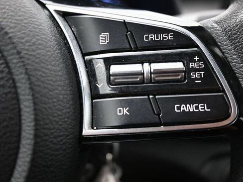 Used 2021 Kia Forte LXS image 18