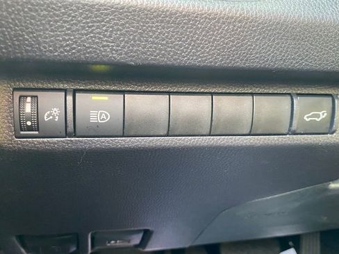 Used 2025 Toyota RAV4 XLE Premium image 27