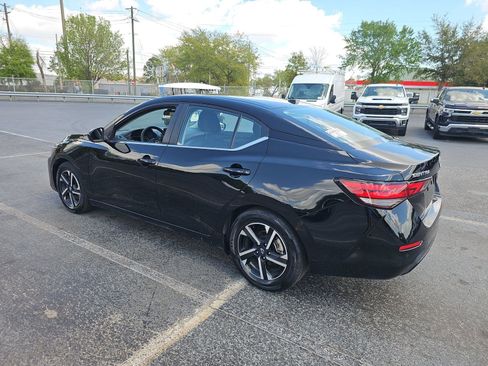Used 2025 Nissan Sentra SV image 6