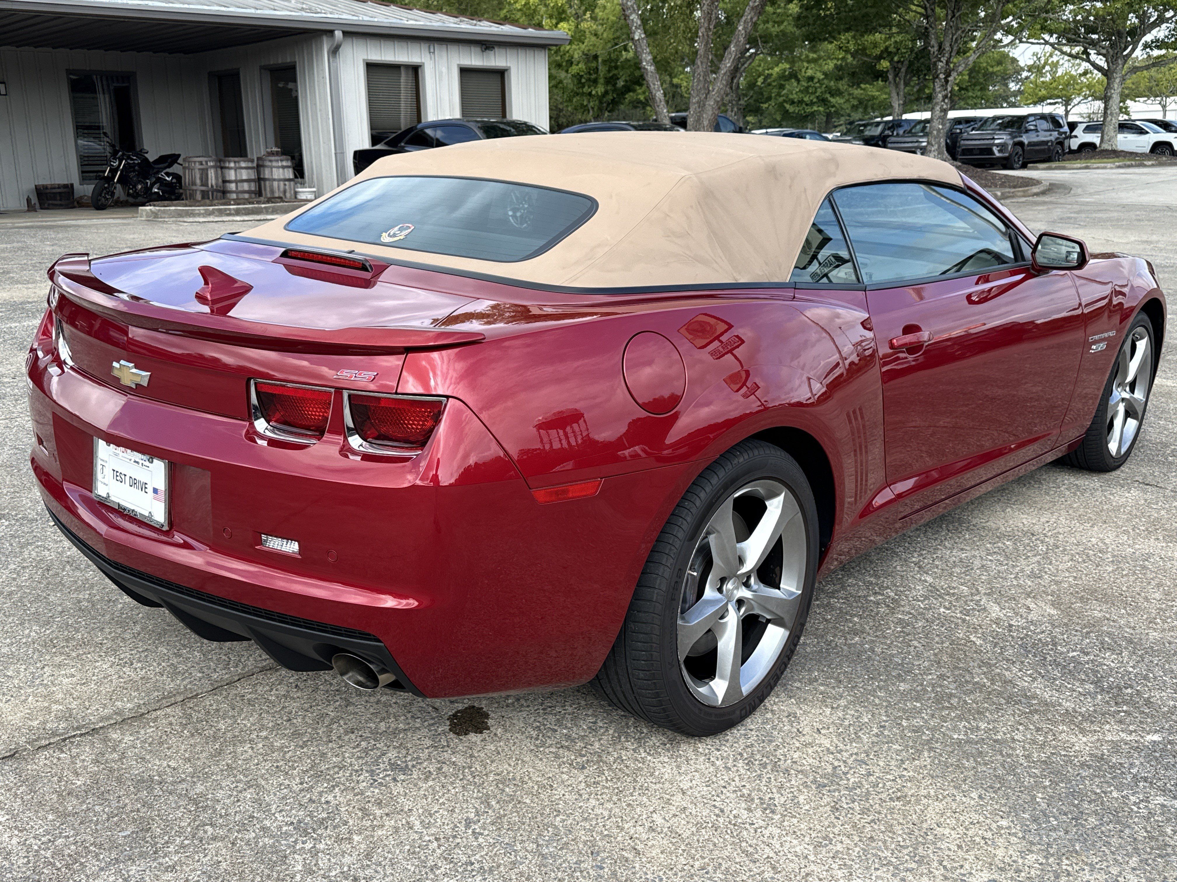 Used 2013 Chevrolet Camaro SS w/ RS Package RWD image 7