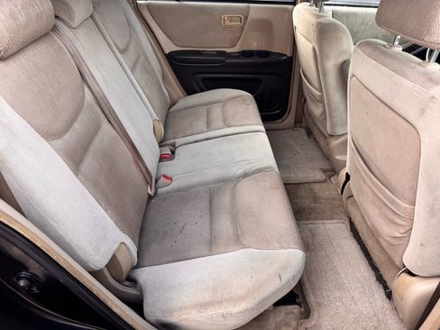 Used 2001 Toyota Highlander 4WD image 19