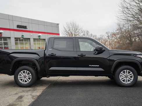 New 2026 Toyota Tundra SR5 image 3