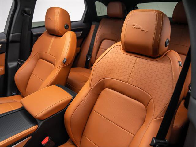 New 2026 Jaguar F-PACE R-Dynamic S AWD/4WD image 15