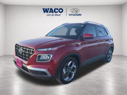 Used 2023 Hyundai Venue SEL w/ Cargo Package FWD image 4