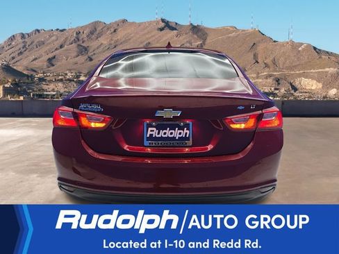 Used 2017 Chevrolet Malibu LT w/ Driver Confidence Package FWD image 4