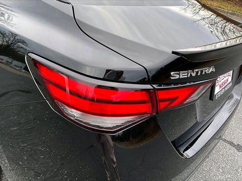 Used 2022 Nissan Sentra SR w/ Trunk Package image 21