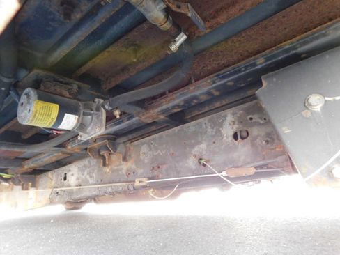 Used 2012 Chevrolet Express 4500 w/ Shuttle Bus Package image 12