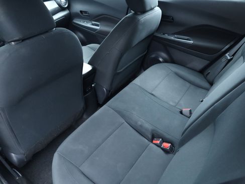 Used 2025 Nissan Kicks Play S image 17