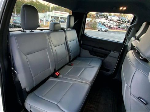 Used 2025 Ford F250 XL w/ XL Chrome Package image 17