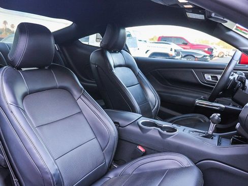 Used 2025 Ford Mustang GT Premium RWD image 17