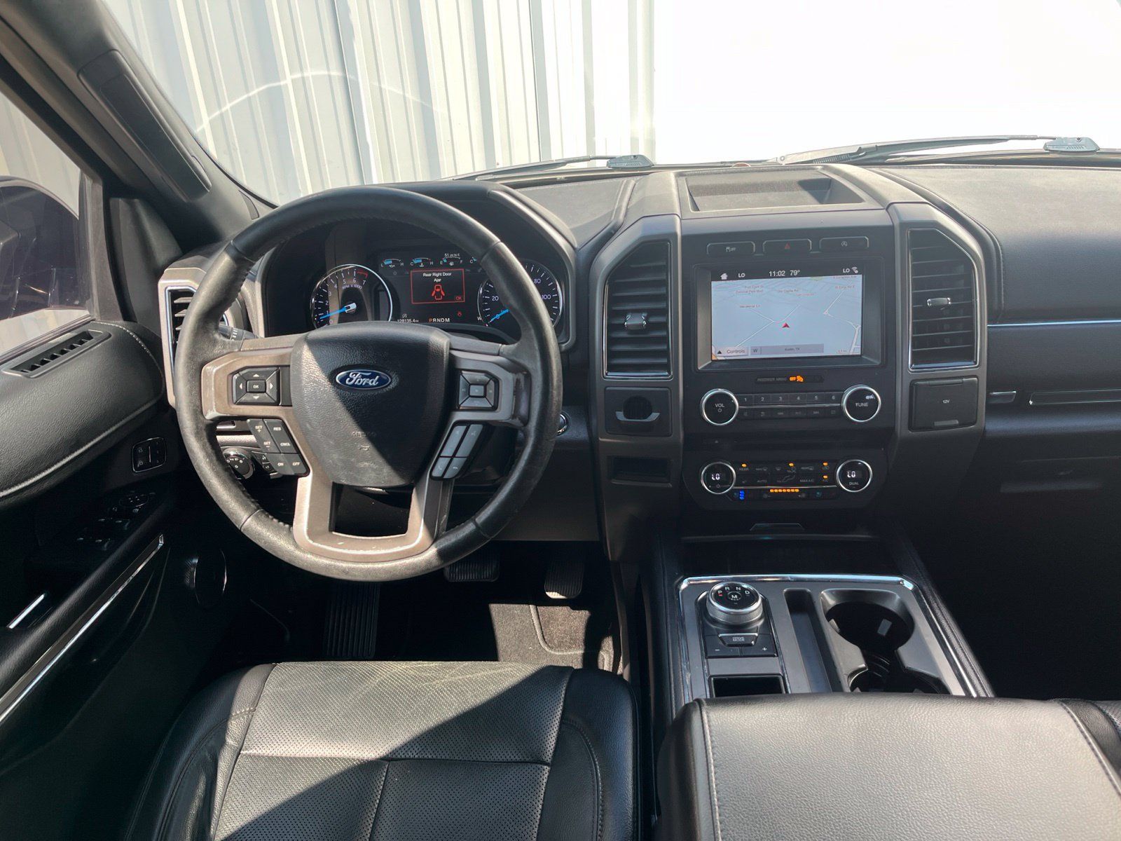 Used 2018 Ford Expedition XLT w/ Equipment Group 202A RWD image 23