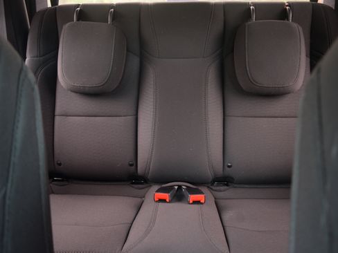 Used 2023 Jeep Wrangler Sport S image 16