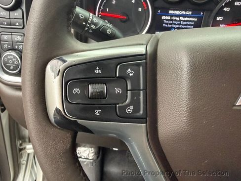 Used 2022 Chevrolet Silverado 2500 LTZ w/ LTZ Convenience Package AWD/4WD image 25