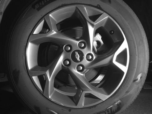 Used 2025 Chevrolet Trax LT w/ LT Convenience Package FWD image 17