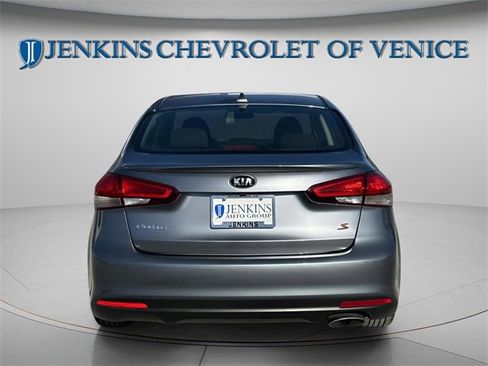 Used 2018 Kia Forte S w/ S Technology Plus Package image 4