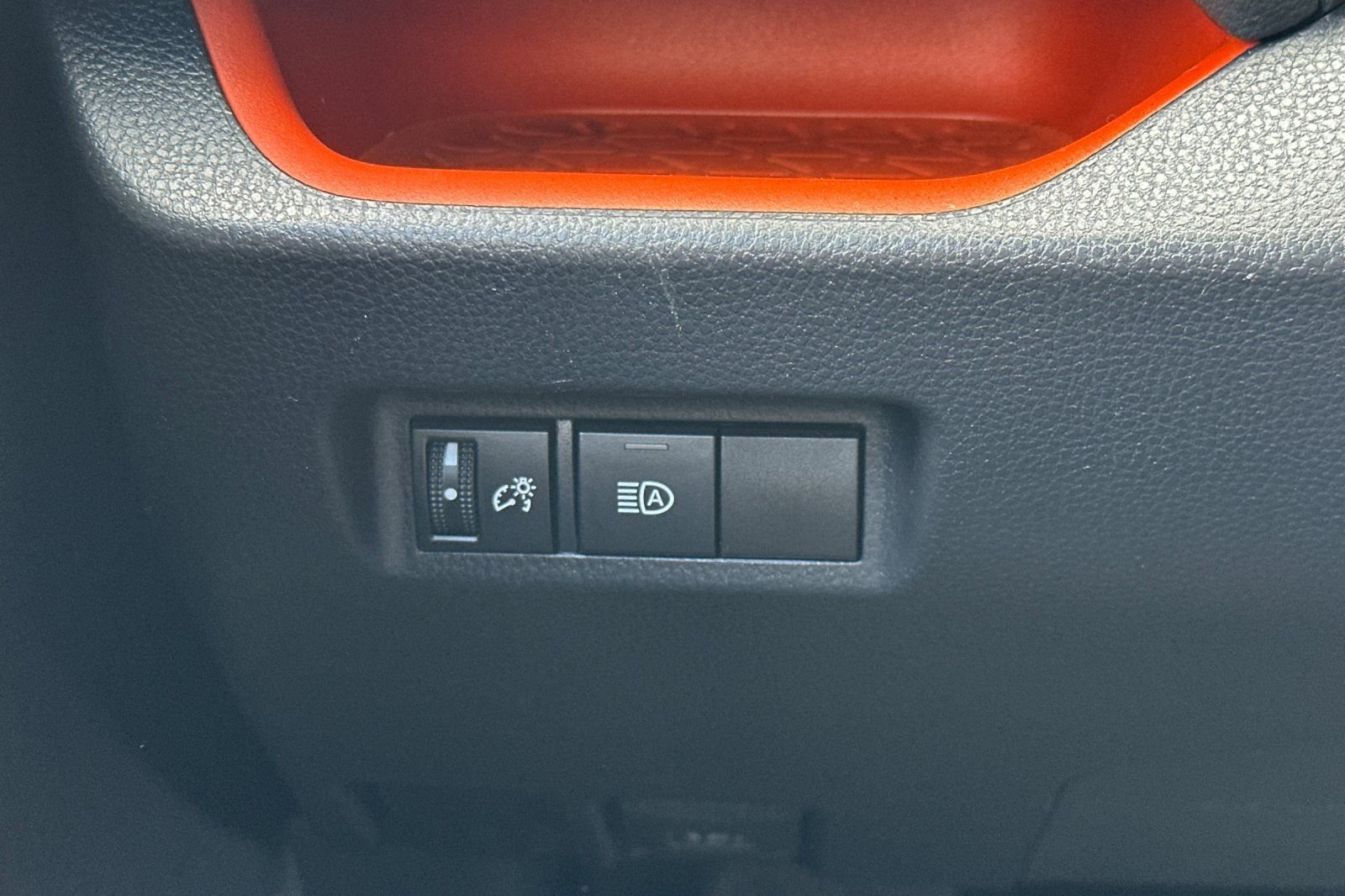Used 2020 Toyota RAV4 Adventure AWD/4WD image 31
