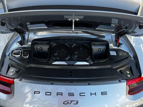 Used 2018 Porsche 911 GT3 image 30