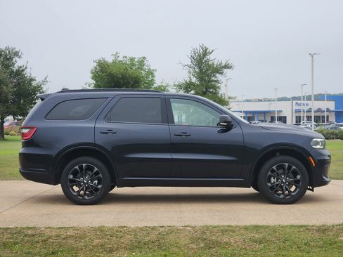 Used 2025 Dodge Durango GT AWD/4WD image 7