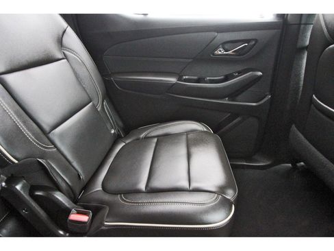 Used 2023 Chevrolet Traverse Premier w/ Redline Edition FWD image 14