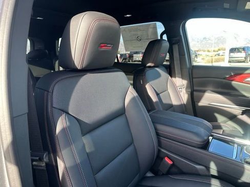 New 2026 Chevrolet Traverse Z71 w/ Enhanced Driving Package AWD/4WD image 18