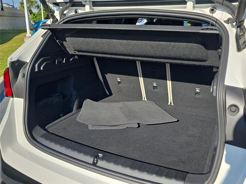 Used 2024 BMW X1 M35i w/ Premium Package image 8