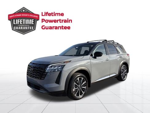 New 2026 Nissan Pathfinder Platinum FWD image 1